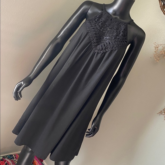 Emery Rose Dresses & Skirts - Emery Rose Black Lace Detail Dress NWTs